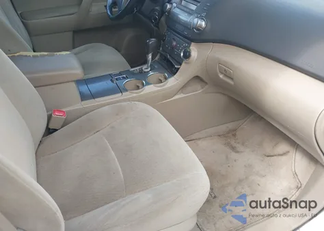 2010 Toyota Highlander Base V6 из США, поврежденный, VIN 5TDZK3EH3AS003085